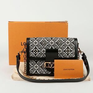 Dauphine Mm Shoulder Bag